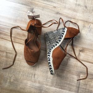 Sugar Brand Shayla boho wedge shoes - size 8 (NWT)